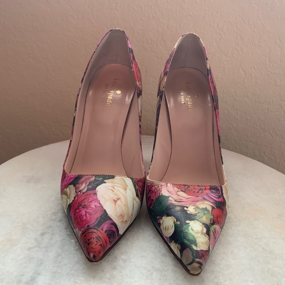 Kate Spade ♠️ floral print shoes